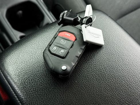 Used 2020 Jeep Gladiator Sport w/ Quick Order Package 24S image 35