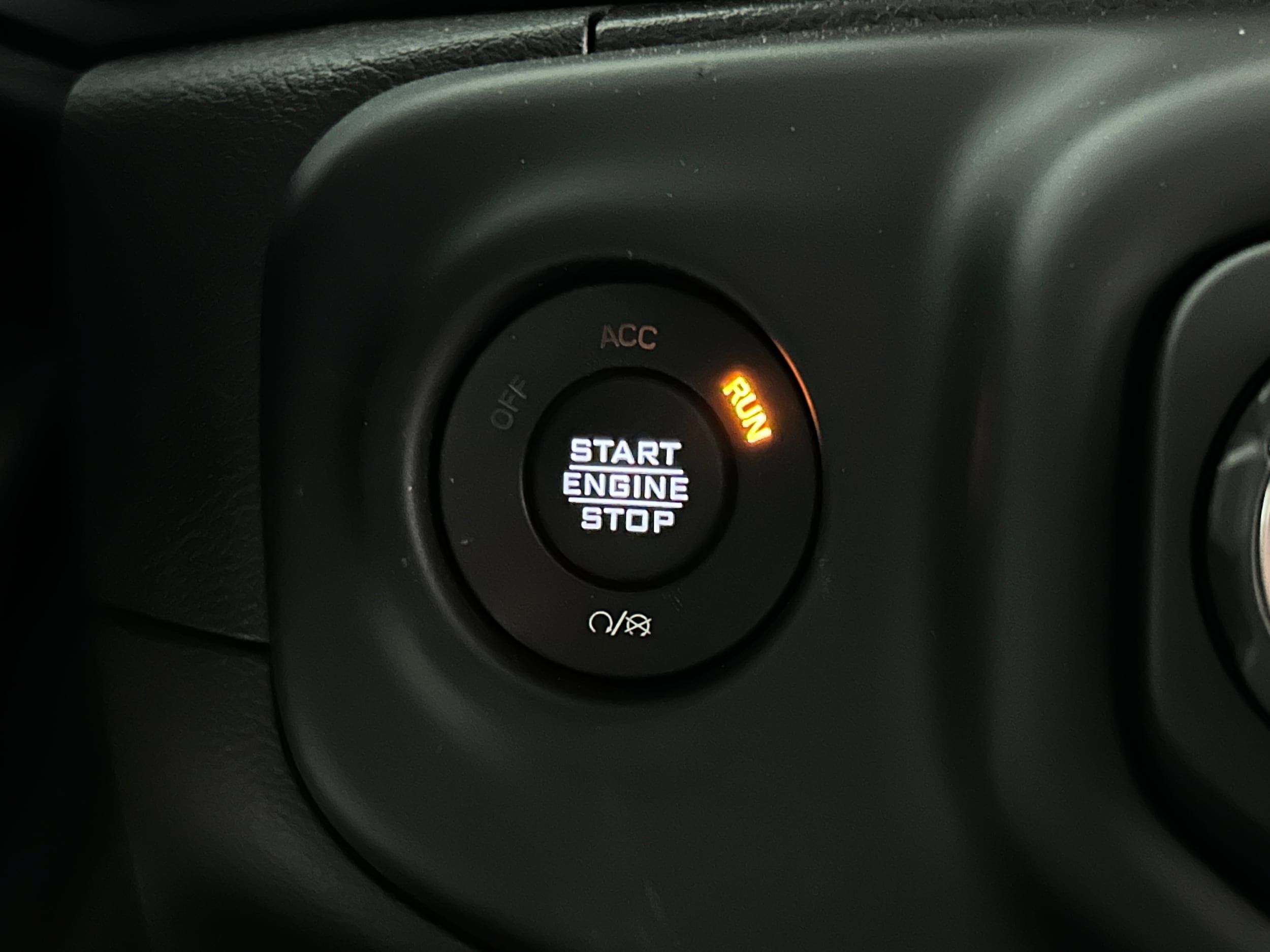 Used 2021 Jeep Gladiator Sport AWD/4WD image 13
