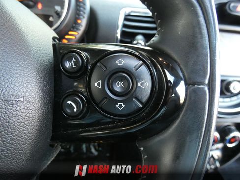 Used 2017 MINI Cooper Clubman FWD image 56