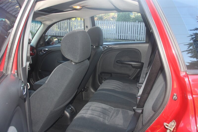 Used 2005 Chrysler PT Cruiser FWD image 15
