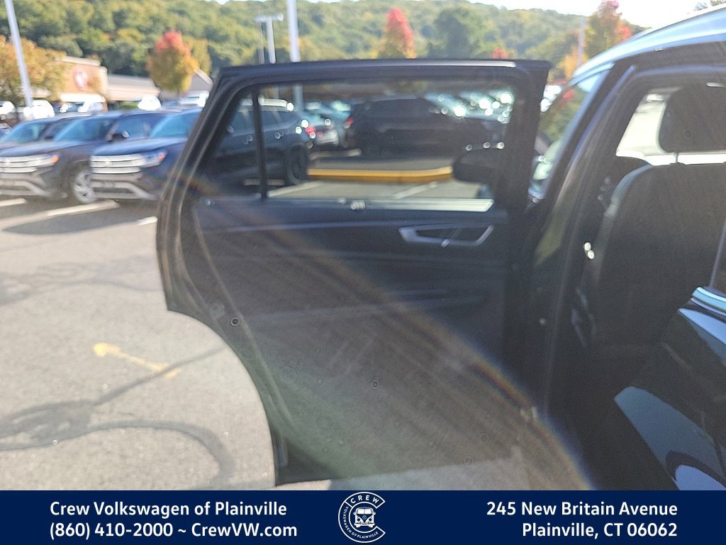 Certified 2024 Volkswagen Atlas Cross Sport SEL R-Line w/ Adventure Package AWD/4WD image 47