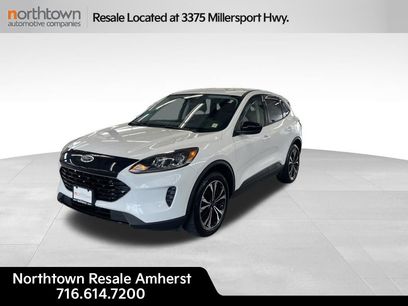 Used 2022 Ford Escape SE w/ SE Sport Appearance Package