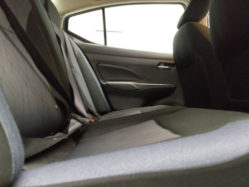 Used 2025 Nissan Versa SV FWD image 19