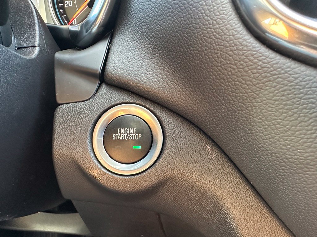 Used 2024 Chevrolet Equinox LT AWD/4WD image 17