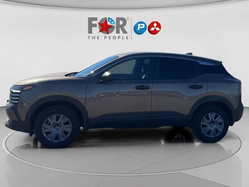 Used 2025 Nissan Kicks S FWD image 24