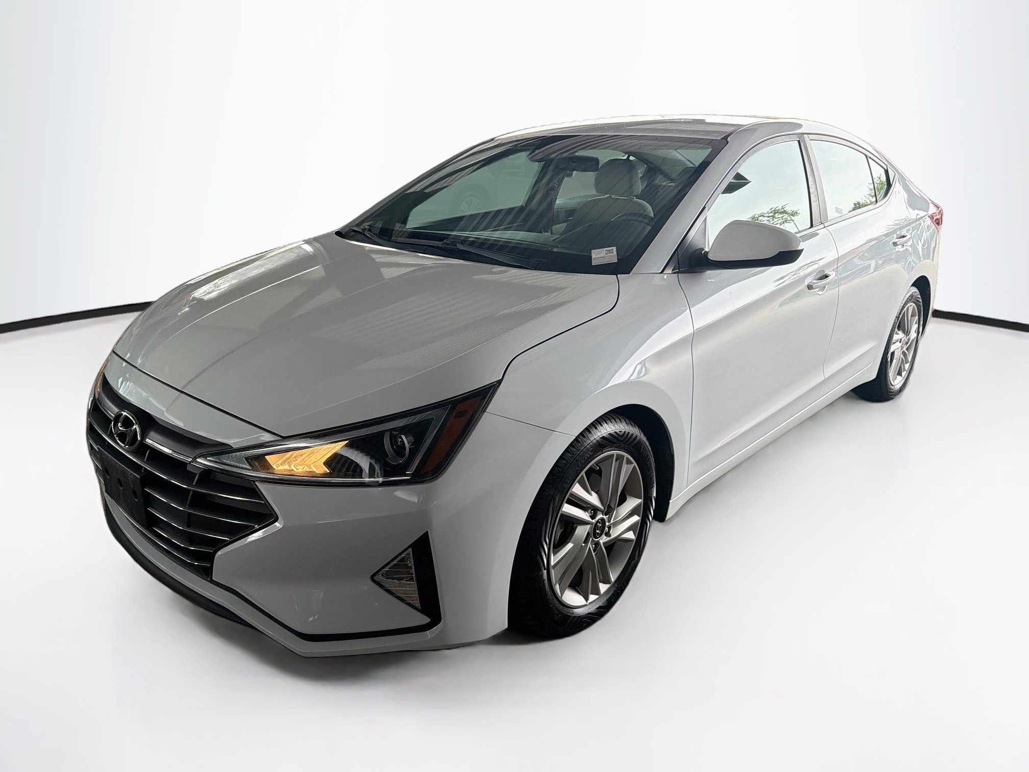 Used 2020 Hyundai Elantra SEL FWD image 3
