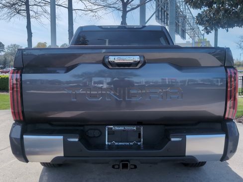 Used 2022 Toyota Tundra Limited image 9
