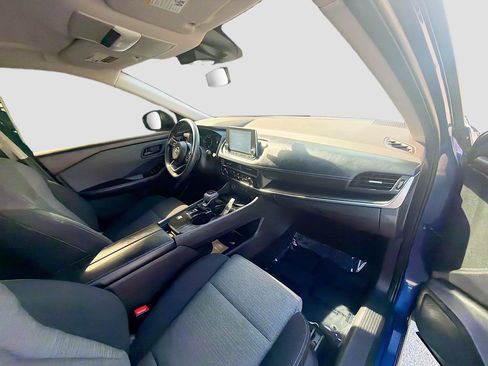 Used 2021 Nissan Rogue S FWD image 32