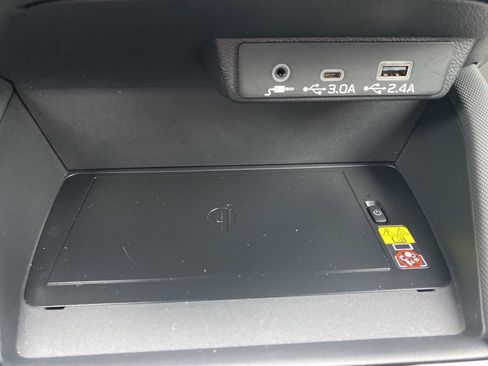 Used 2025 Subaru Forester Limited image 39