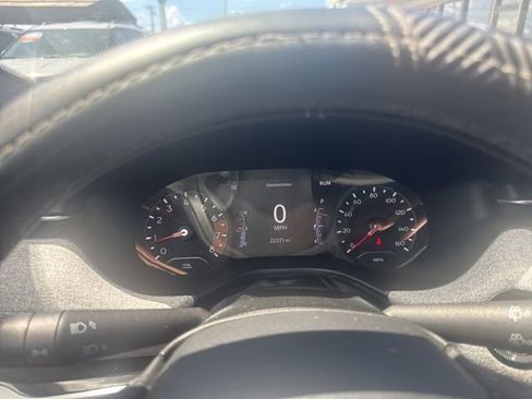 Used 2023 Jeep Compass Latitude AWD/4WD image 38