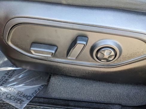 Used 2024 Jeep Grand Cherokee Limited image 20