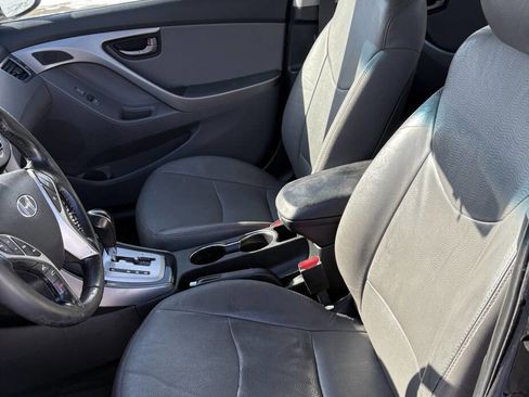Used 2011 Hyundai Elantra Limited image 6