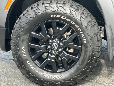 Used 2023 Nissan Frontier SV w/ Midnight Edition Package image 36