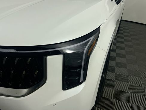 New 2026 Kia Carnival EX image 11