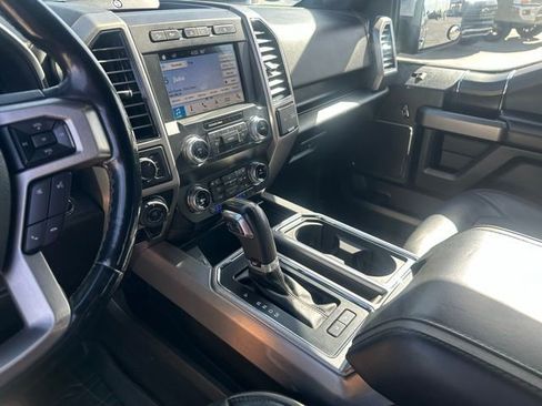 Used 2019 Ford F150 Platinum w/ Equipment Group 701A Luxury AWD/4WD image 12