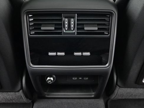 Used 2026 Porsche Cayenne S AWD/4WD image 8