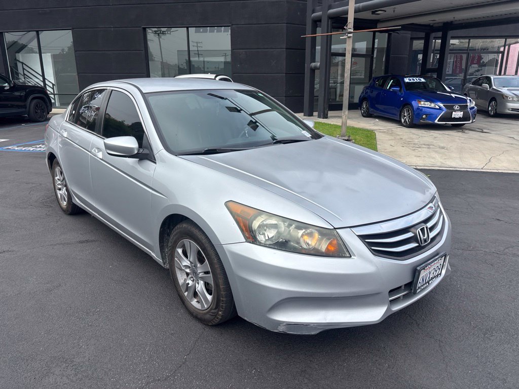 Used 2011 Honda Accord SE image 2