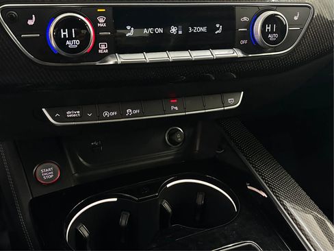 Used 2021 Audi S4 Premium Plus w/ Premium Plus Package image 38