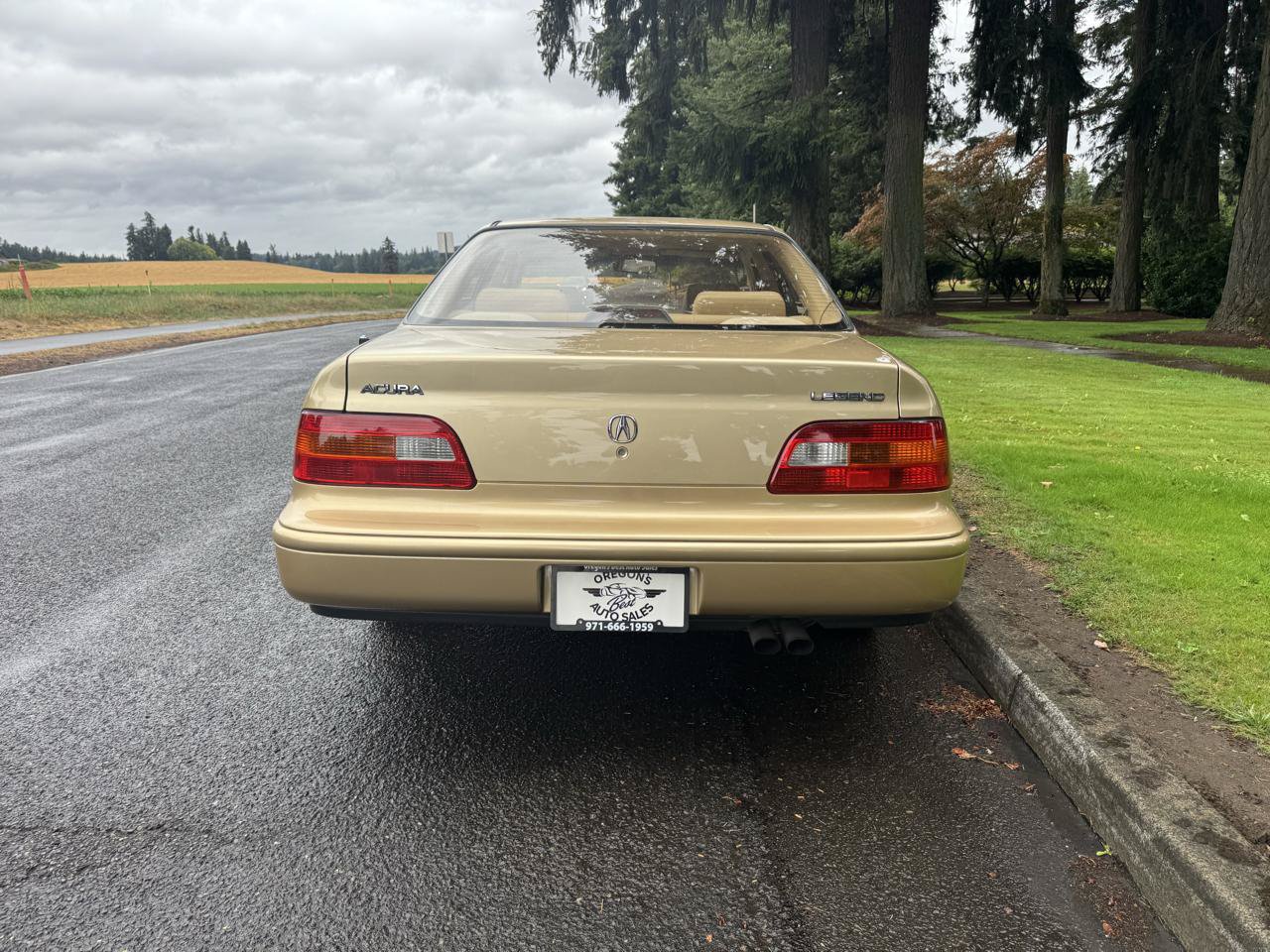 Used 1991 Acura Legend LS FWD image 4