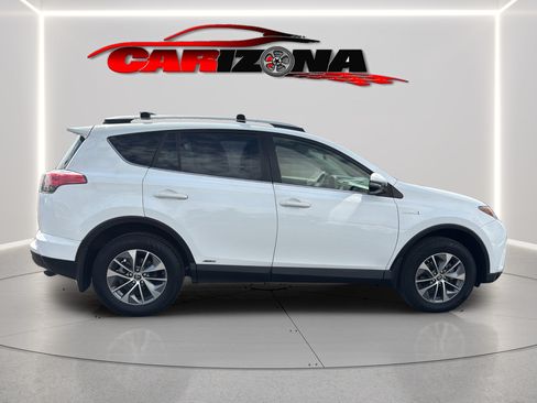 Used 2016 Toyota RAV4 XLE AWD/4WD image 4