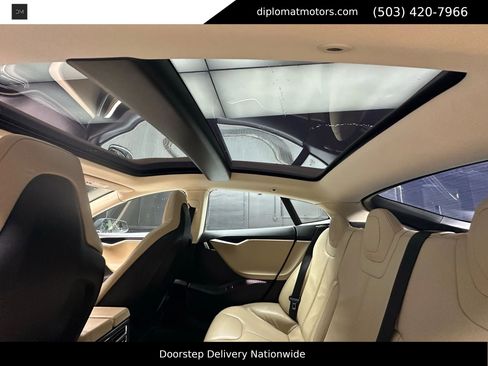 Used 2013 Tesla Model S image 24