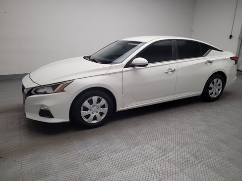 Used 2019 Nissan Altima 2.5 S FWD image 2