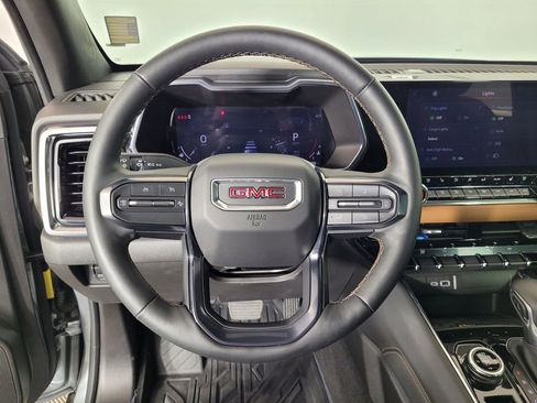 Used 2024 GMC Canyon AT4 w/ AT4 Premium Package AWD/4WD image 12