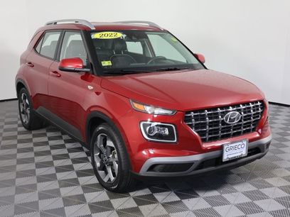 Certified 2022 Hyundai Venue Limited w/ Cargo Package