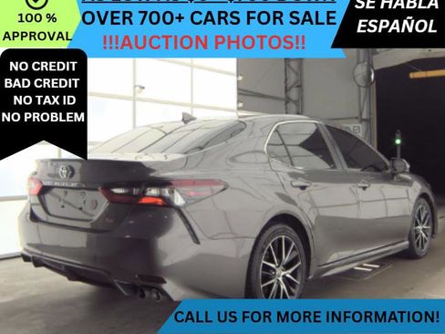 Used 2022 Toyota Camry SE FWD image 1