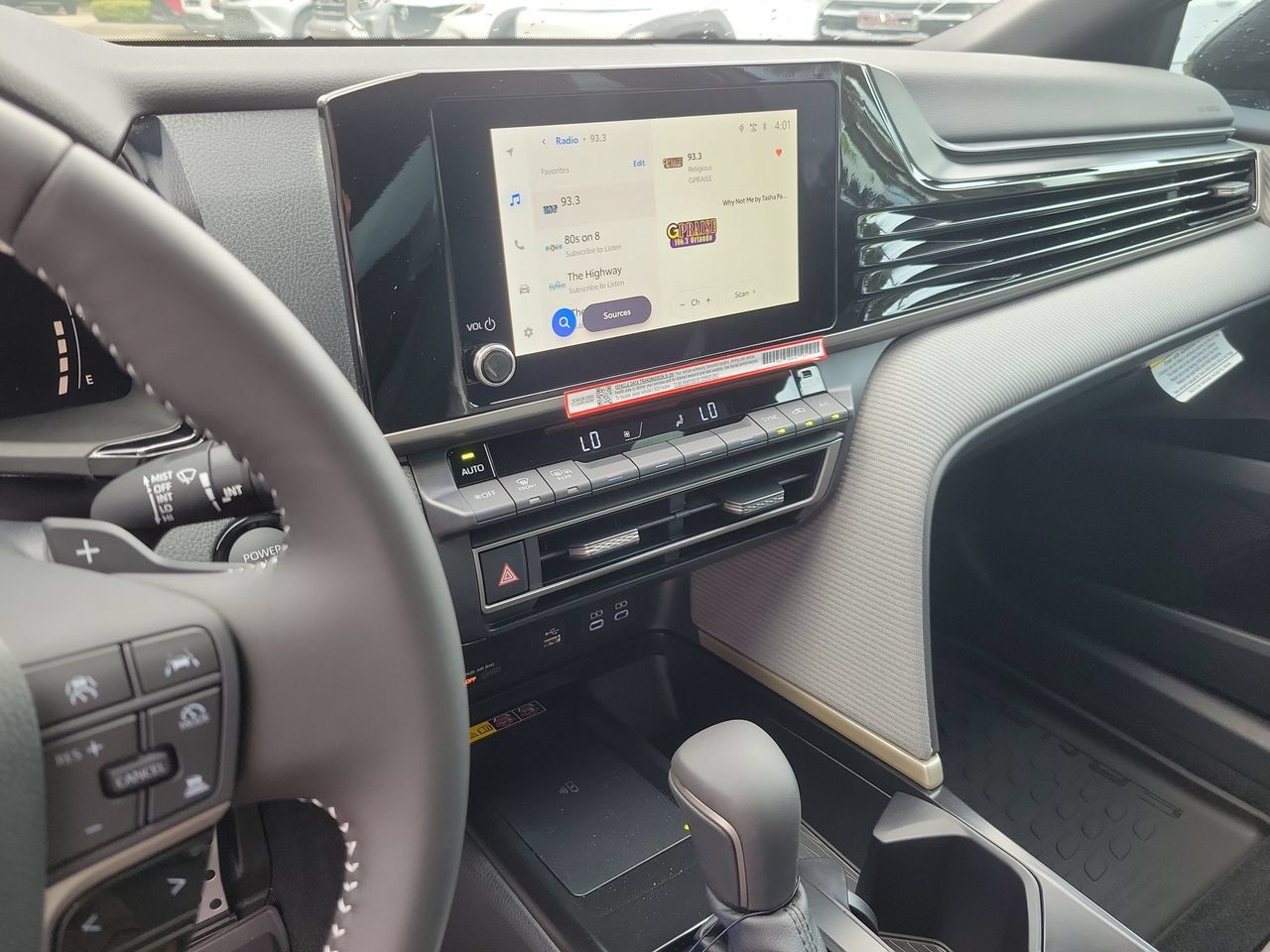 Used 2026 Toyota Camry SE FWD image 24