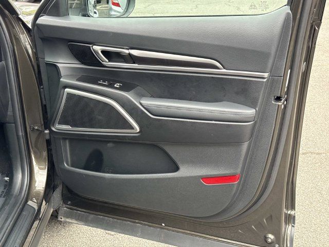 Used 2024 Kia Telluride S w/ S Sunroof Package AWD/4WD image 8