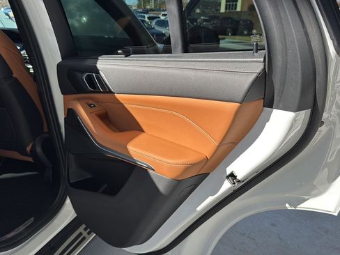 Used 2022 BMW X5 xDrive45e w/ Executive Package image 13