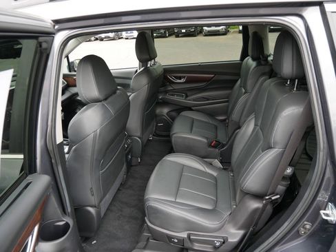 Used 2023 Subaru Ascent Touring AWD/4WD image 11