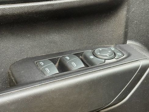 Used 2019 Chevrolet Silverado 1500 Custom Trail Boss w/ Custom Convenience Package image 26