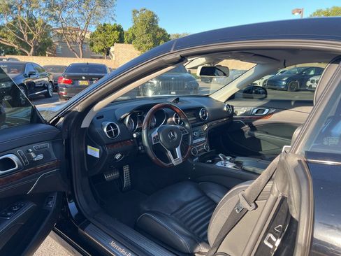Used 2013 Mercedes-Benz SL 550 image 9