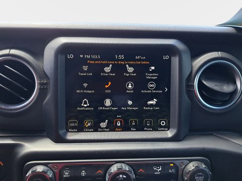 Used 2022 Jeep Wrangler Unlimited Sahara w/ LED Lighting Group AWD/4WD image 19