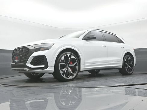 Used 2023 Audi RS Q8 AWD/4WD image 30