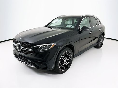 New 2026 Mercedes-Benz GLC 300 GLC 300 image 3