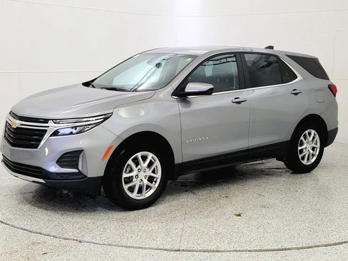 Used 2024 Chevrolet Equinox LT w/ LPO, Floor Liner Package image 3