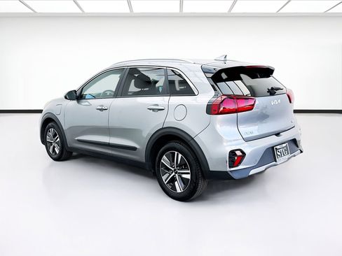 Used 2022 Kia Niro LXS image 6