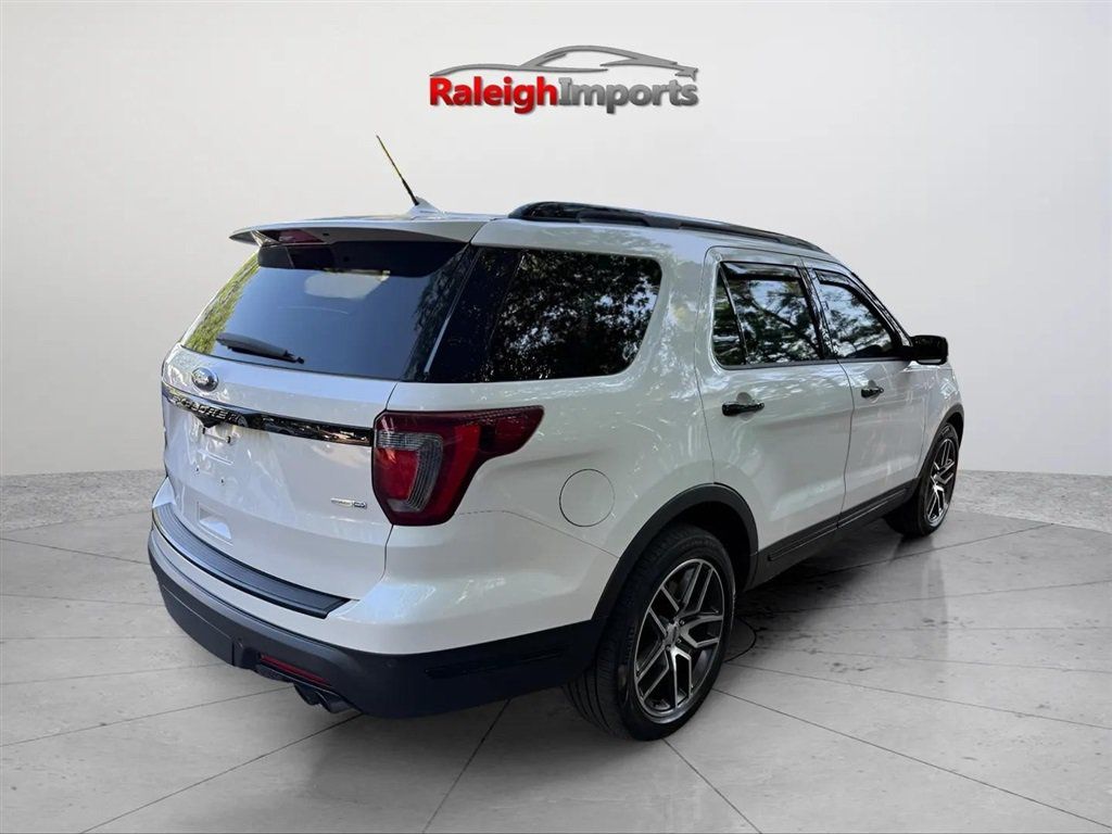 Used 2018 Ford Explorer Sport w/ Ford Safe & Smart Package AWD/4WD image 5