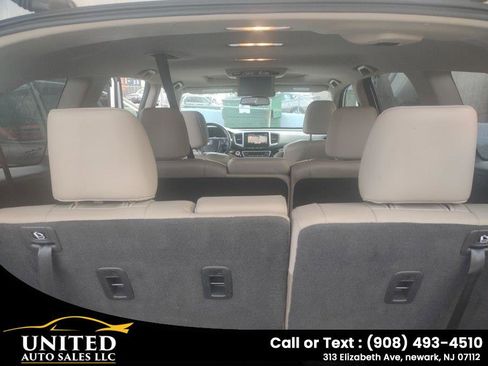 Used 2016 Honda Pilot Touring image 25