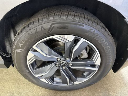 Certified 2025 Nissan Murano SL w/ Cargo Package AWD/4WD image 6