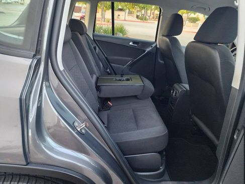 Used 2015 Volkswagen Tiguan S FWD image 13