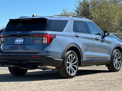New 2025 Ford Explorer ST-Line image 3