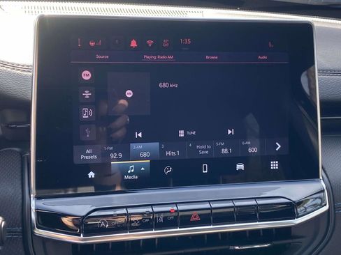 New 2026 Jeep Compass Latitude image 8