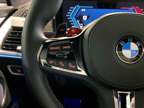 Used 2025 BMW XM image 23