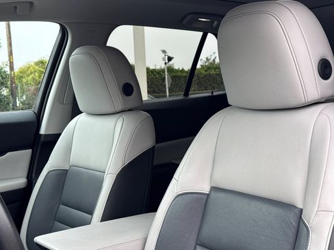 Used 2024 Honda Prologue Touring image 29