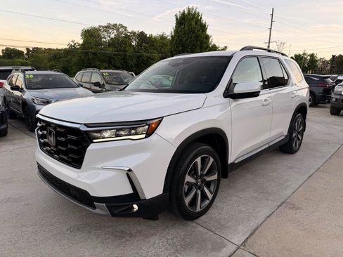 Used 2025 Honda Pilot Touring image 20