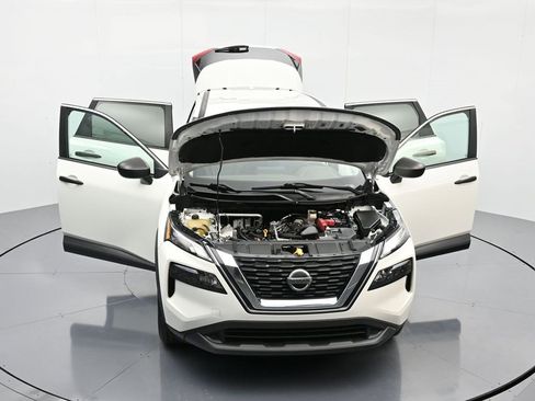 Used 2021 Nissan Rogue S image 43